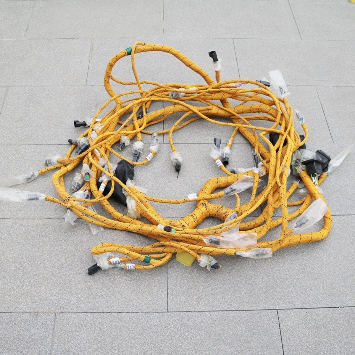 2584952 CAT Truck Engine Caterpillar Start Testing Cable — detail view