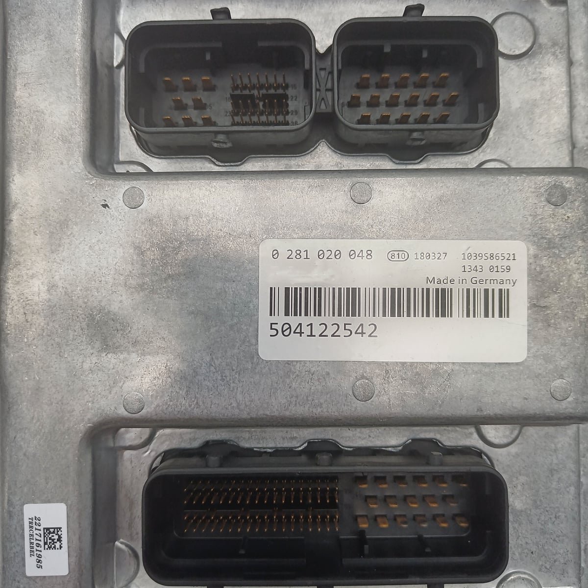 0281020048 Engine ECU Controller Computer Panel For BOSCH with Program ECM computer board ECU electronic control unit — detail view