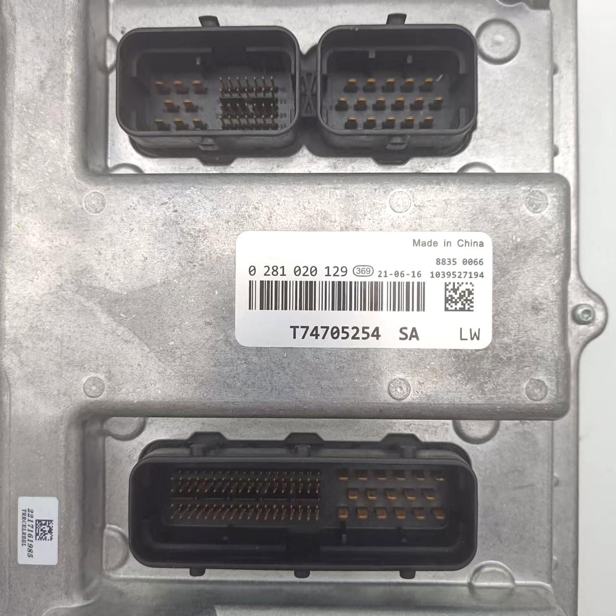 0281020129 Engine ECU Controller Computer Panel For BOSCH with Program ECM computer board ECU electronic control unit — detail view