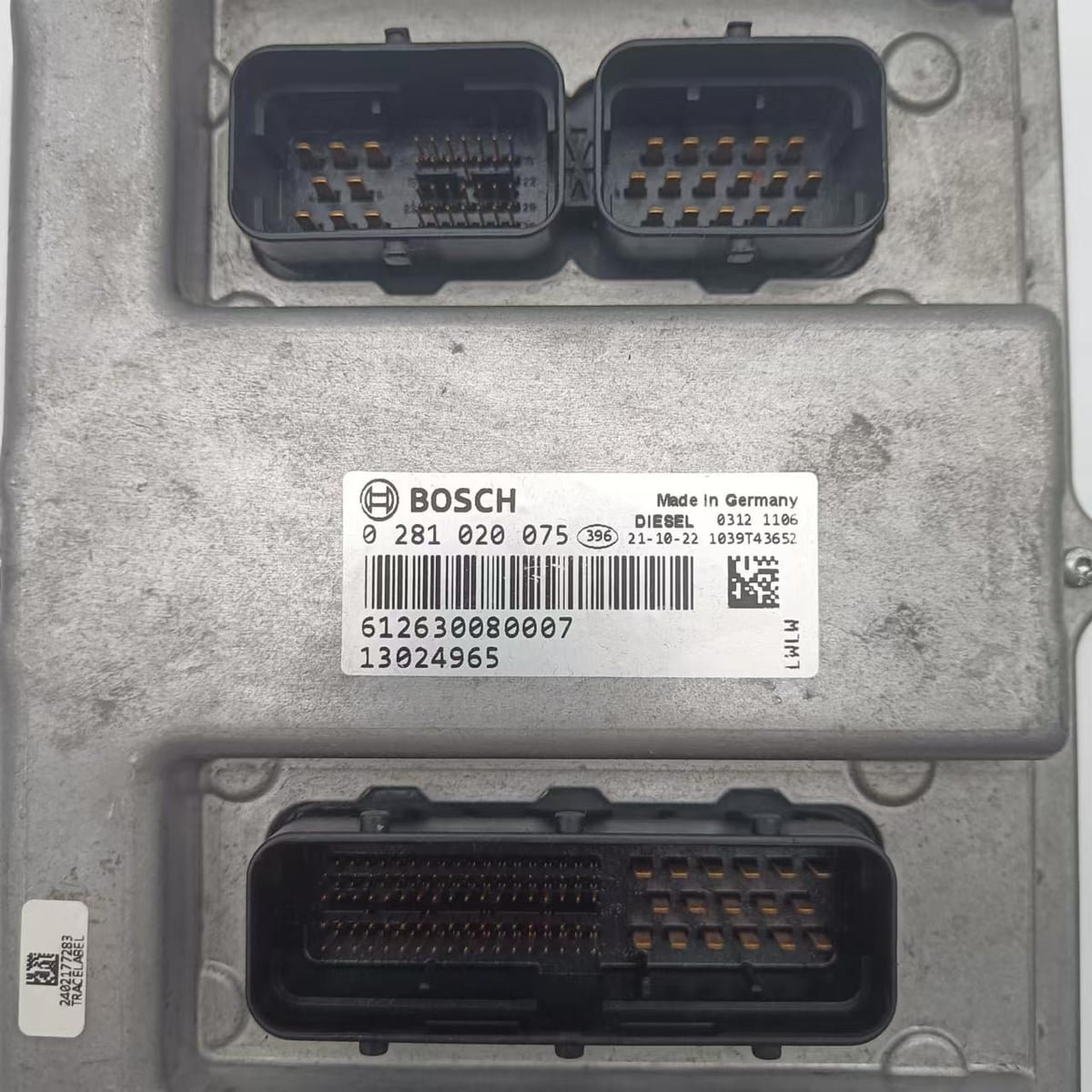 0281020075 Engine ECU Controller Computer Panel For BOSCH with Program ECM computer board ECU electronic control unit — detail view