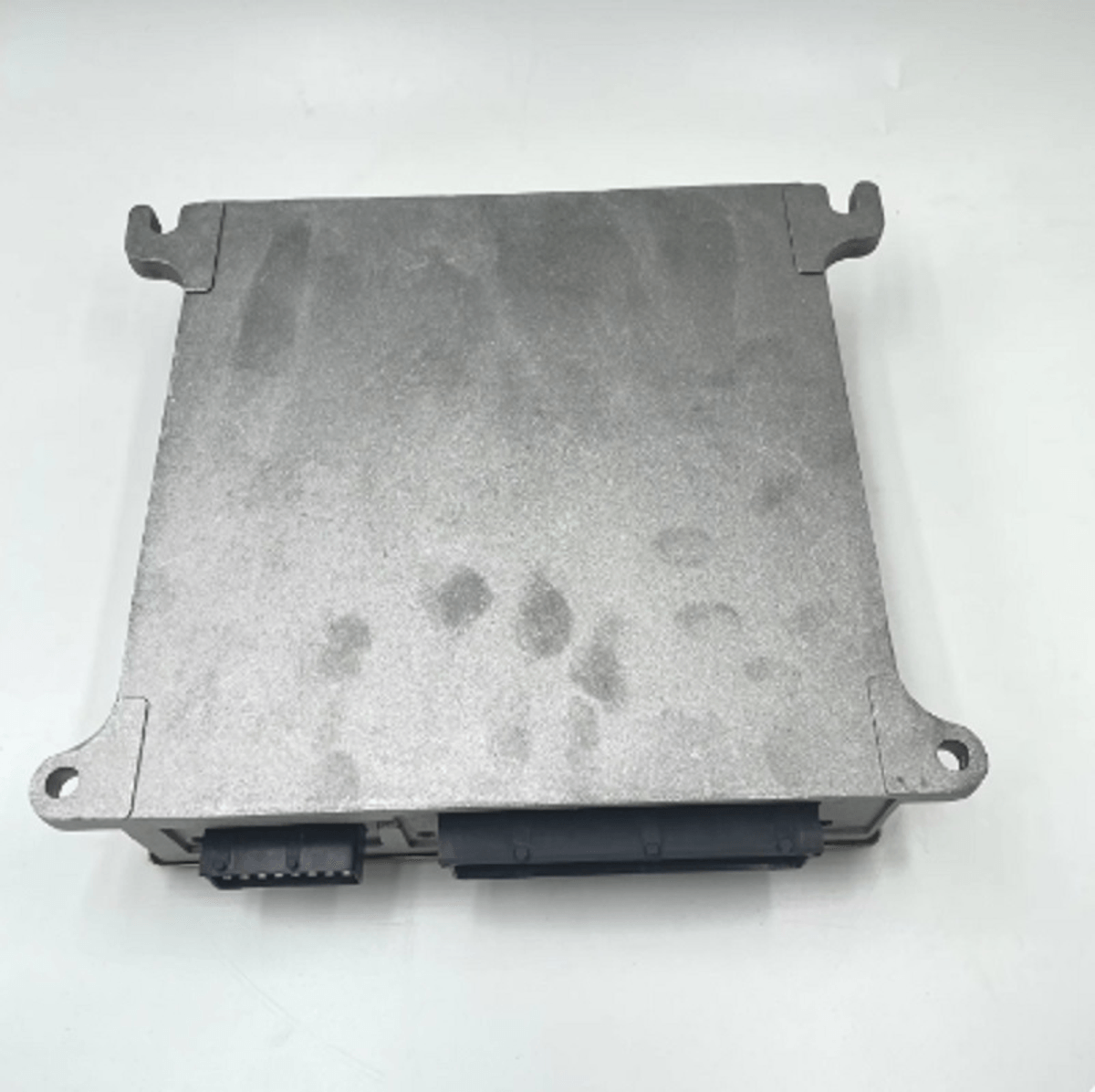 Original quality OEM 14594679 Volvo engine controller module controller computer panel, with program ECM computer board ECU electronic control unit — detail view